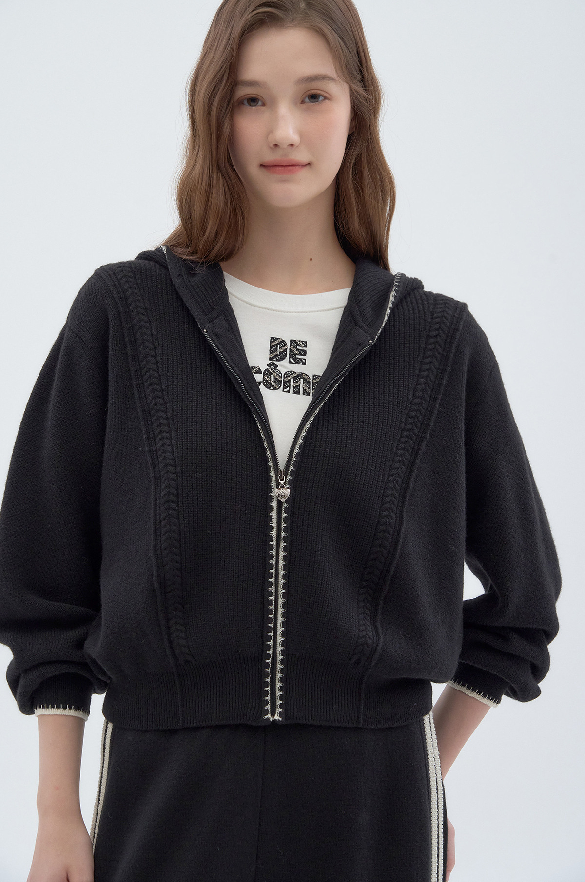 【ほぼ未使用】HYEON ted cape 店頭でも大人気だったted cape🧸 M(1-4枚目)S(5-8枚目)サイズの